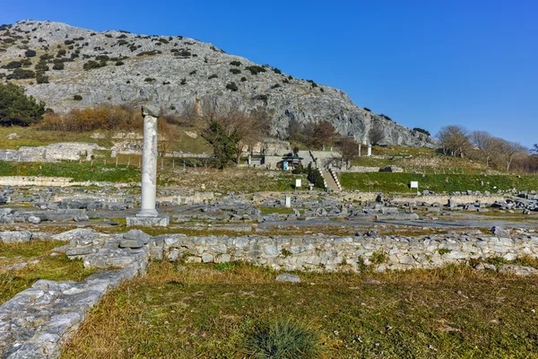 Стовпці в області археологічних стародавньої Греції, Филипах — стокове фото