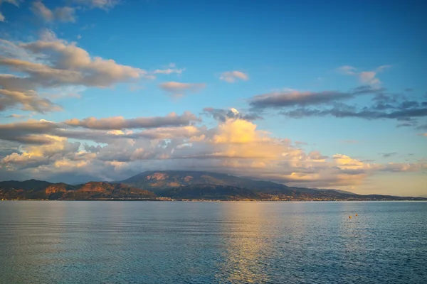 Fantastisk solnedgång marinmålning från Nafpaktos, Patra — Stockfoto