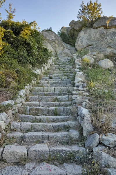 Antik Trakya şehir olan Perperikon, Kırcaali bölgesi merdiven — Stok fotoğraf