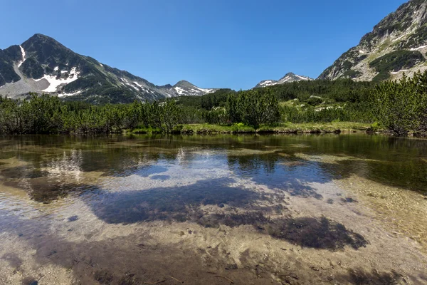 Vista incrível de Sivrya pico e lagos Banski, Pirin Mountain — Fotografia de Stock