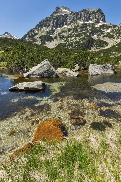 Amazing Landscape of Dzhangal peak and Banski lakes, Pirin Mountain — Stok Foto