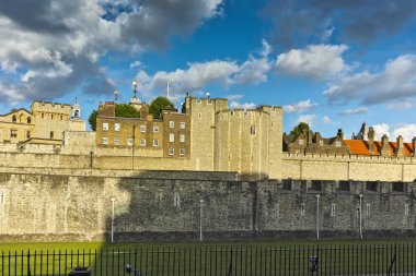 Gün batımı Cityscape Londra, İngiltere'nin tarihi Kulesi