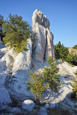 Kırcaali şehri yakınındaki taş düğün Rock olgusunun şaşırtıcı görünümü