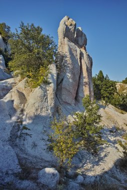 Kırcaali şehri yakınlarında şaşırtıcı Panorama of Rock fenomen taş düğün,