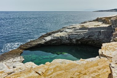 Panoramik Thassos Adası, Doğu Makedonya ve Trakya içindeki Giola doğal Havuzu