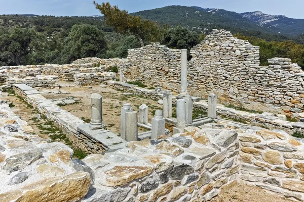 Aliki, Thassos Adası, Sit alanı içinde antik kilise kalıntıları sütunlarda Doğu Makedonya ve Trakya