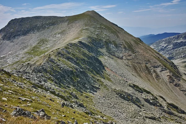 Úžasný pohled do kralev zbavit hory, pohoří Pirin — Stock fotografie