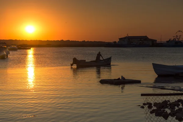 Sonnenuntergang über dem Hafen von Sosopol, Bulgarien — Stockfoto