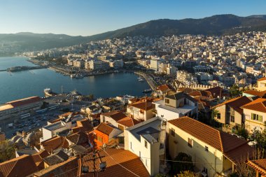 Panorama eski şehir ve liman, Kavala, Yunanistan