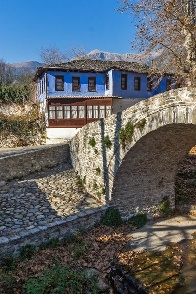 카발라, 그리스 근처 Moushteni 마을에 오래 된 집 — 스톡 사진