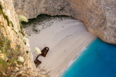 Navagio batık Beach, Zakynthos mavi suları