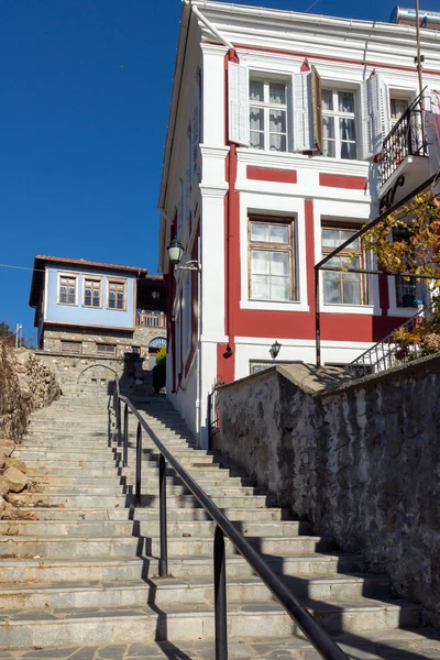 Rua e casa típica do período otomano em Xanthi, Macedônia Oriental e Trácia — Fotografia de Stock