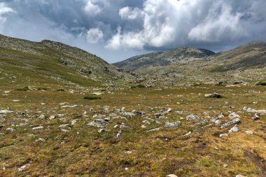 Panorama Banderitsa üzerinden geçmek için Spano Pole, Pirin Dağı