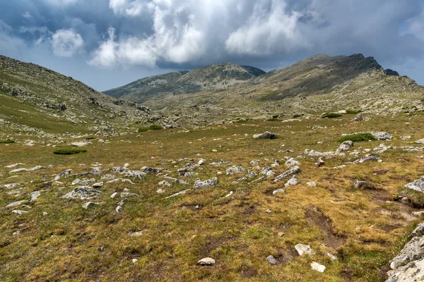 Landschaft vom Banderitsa-Pass zum Spano-Pol, Pirin-Berg — Stockfoto