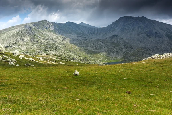 Spano Pole e Spanopolski chukar picco, Pirin Mountain — Foto Stock