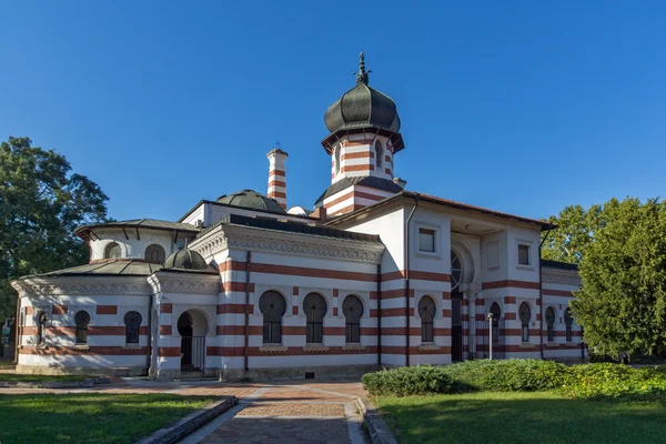 Vista incrível da Igreja Velha no centro da cidade de Pleven — Fotografia de Stock