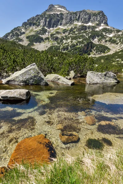 Paesaggio incredibile di Dzhangal picco e laghi Banski, Pirin Mountain — Foto Stock