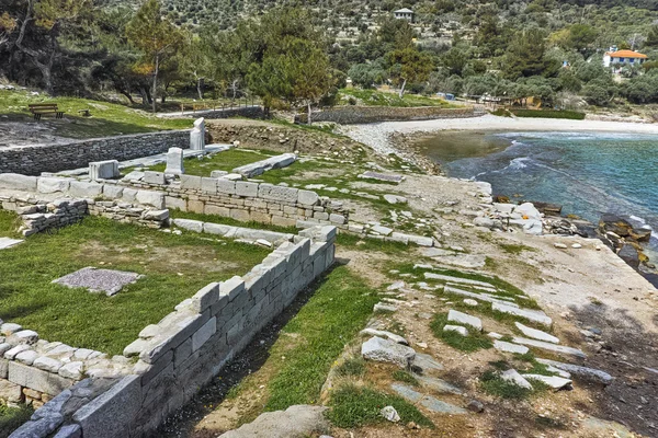 Küçük plaj ve arkeolojik Aliki, Thassos Adası, Doğu Makedonya ve Trakya