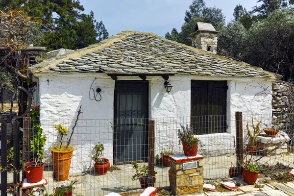 Oude stenen huis in het dorp van Aliki, Thassos island, Oost-Macedonië en Thracië — Stockfoto