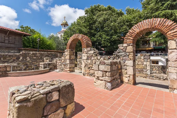 Panorama de las ruinas de la antigua Sozopol y la iglesia de San Jorge — Foto de Stock