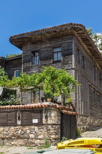 Дерев'яні старий будинок з винограду передньої частини міста Созополь, Burgs Reagion — стокове фото