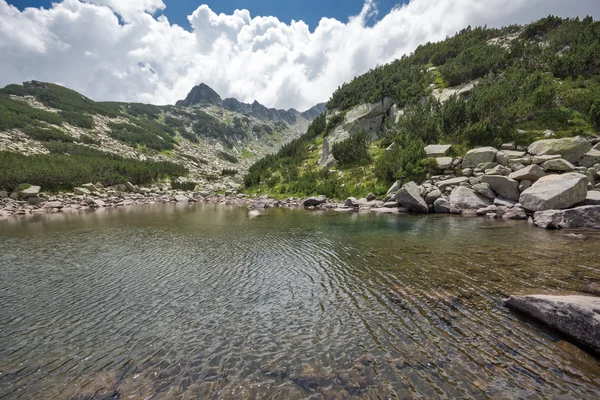 Vista panoramica sul lago di Upper Muratovo, Pirin Mountain — Foto Stock