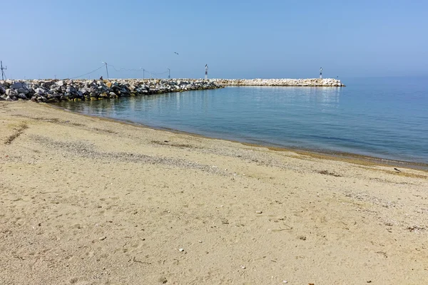 Panoramablick auf pier und strand von skala kallirachis, thassos insel — Stockfoto