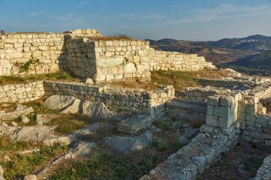 Antik Trakya şehir olan Perperikon, Kırcaali bölgesi gündoğumu Panoraması