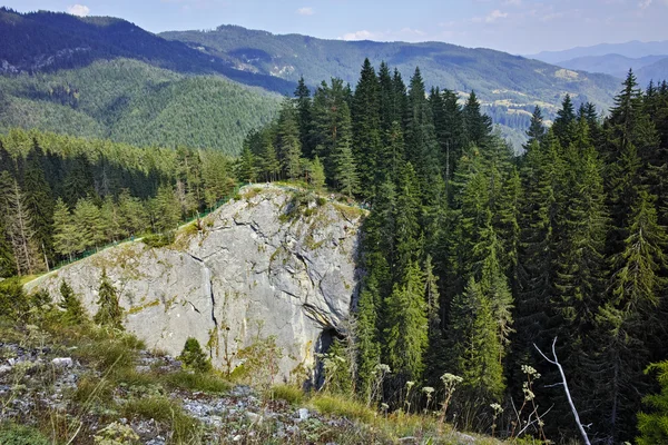 Дивно чудовий мостів і Панорама Rhodopes гору, Пловдив регіону — стокове фото