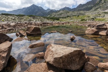 Bulutlar Musala tepe ve Musalenski gölleri, Rila Dağı