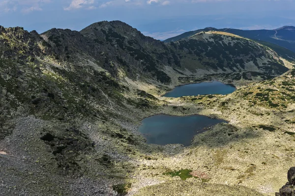 Удивительный вид на Мусаленские озера с горы Мусала-Пик в Риле — стоковое фото