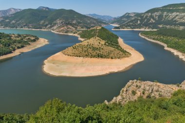 Şaşırtıcı görünümü Kırcaali rezervuar ve Arda Rivermeander,
