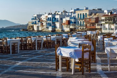 Tipik restoran ve Mykonos, Cyclades Adaları, küçük Venedik