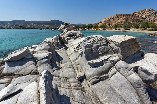 Increíbles formaciones rocosas en la playa de kolymbithres, isla de Paros, Cícladas — Foto de Stock