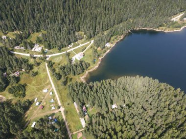 Bulgaristan 'ın Pazardzhik bölgesinin Golyam Beglik Baraj Havalimanı manzarası