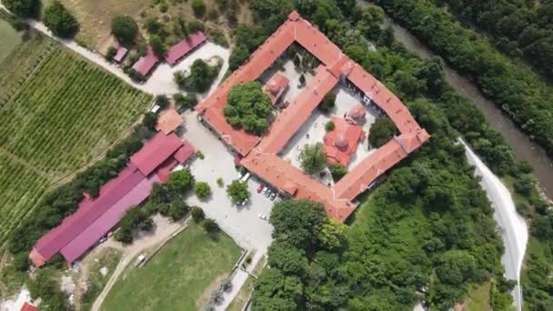 Vista Aérea Del Monasterio Medieval Bachkovo Dormición Madre Dios Bulgaria — Vídeos de Stock