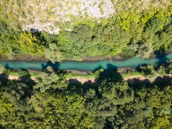 Bulgaristan 'ın Altın Panega Nehri boyunca Iskar Panega Geopark' ın hava manzarası