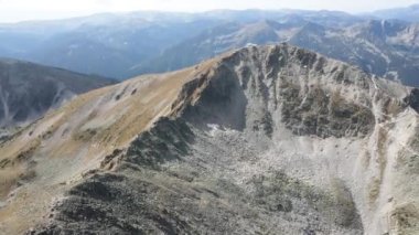 Musala zirvesinin havadan görünüşü, Rila dağı, Bulgaristan