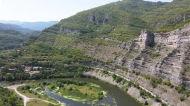 Iskar nehri ve Gorge, Balkan Dağları, Bulgaristan 'ın hava manzarası