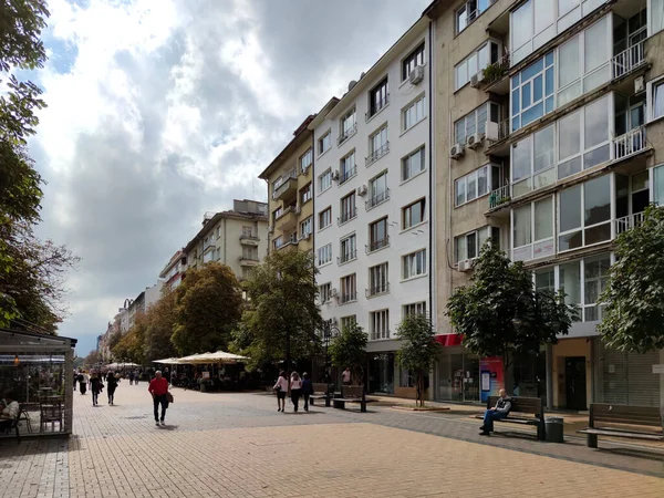 Sofia Bulgarije September 2020 Wandelende Mensen Boulevard Vitosha Sofia Bulgarije — Stockfoto