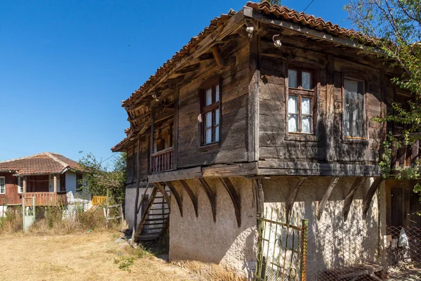 保加利亚布尔加斯地区历史性村庄Brashlyan 19世纪的老房子 — 图库照片