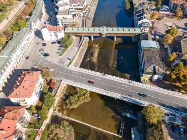 Bulgaristan 'ın Lovech kentinin inanılmaz hava manzarası