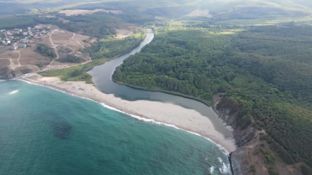 Vista Aérea Playa Desembocadura Del Río Veleka Pueblo Sinemorets Región — Vídeos de Stock