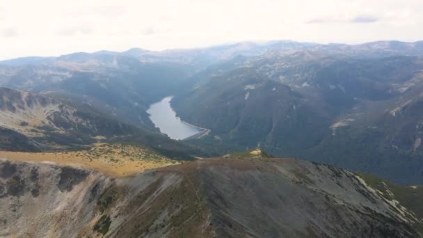 Pemandangan Udara Dari Waduk Beli Iskar Gunung Rila Bulgaria — Stok Video