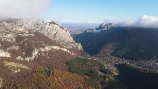 Atemberaubende Herbstlandschaft Des Balkans Und Des Vratsata Passes Bulgarien — Stockvideo