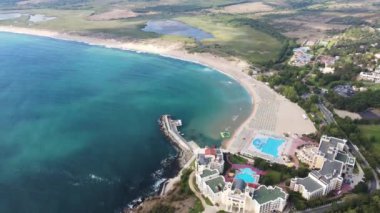 Bulgaristan 'ın Burgaz Bölgesi' ndeki Dyuni tatil beldesinin hava manzarası 
