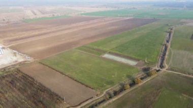 Bulgaristan 'ın Filibe Bölgesi' nin Tsalapitsa köyü yakınlarındaki Yukarı Trakya Ovası 'nın hava manzarası