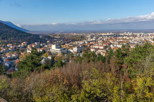 Bulgaristan 'ın Vratsa ve Stara planina Dağı' nın panoramik manzarası