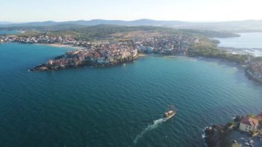 Bulgaristan 'ın Burgaz Bölgesi Sozopol kentinin şaşırtıcı hava manzarası