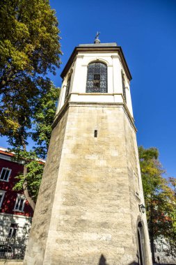 RUSE, BULGARIA -NOVEMBER 2, 2020: Bulgaristan 'ın Ruse kentinin merkezindeki Kutsal Üçlemeci Ortodoks Kilisesi